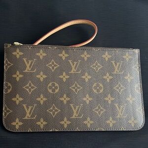 Louis Vuitton Neverfull Monogram Clutch Striped Interior Pouch Excellent Conditi